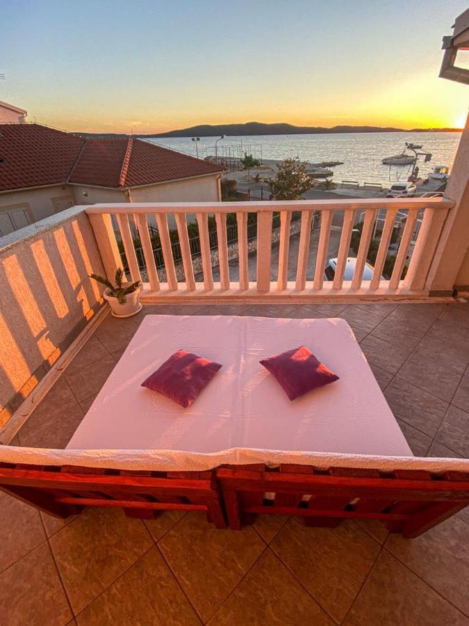 Apartman Luka Šibenik Buitenkant foto